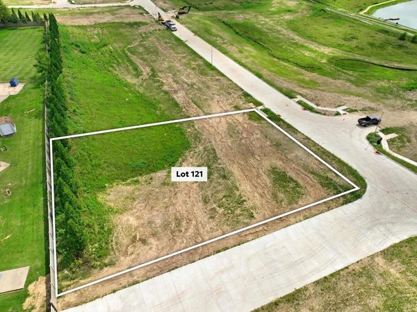 Lot 121 South Pointe Drive, Dubuque, IA 52003