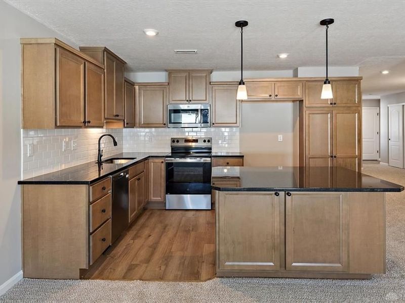 2735 Golden Leaf Drive, Unit 18-202, Beavercreek, OH 45431 Photo 3