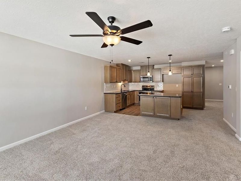 2735 Golden Leaf Drive, Unit 18-202, Beavercreek, OH 45431 Photo 6