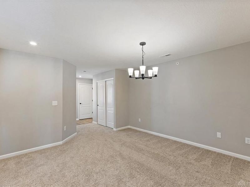 2735 Golden Leaf Drive, Unit 18-202, Beavercreek, OH 45431 Photo 9