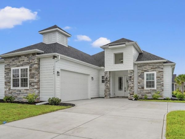 1009 Englemann Oak Dr., Myrtle Beach, SC 29579
