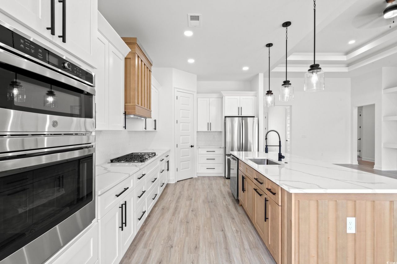 1009 Englemann Oak Dr. Photo 10