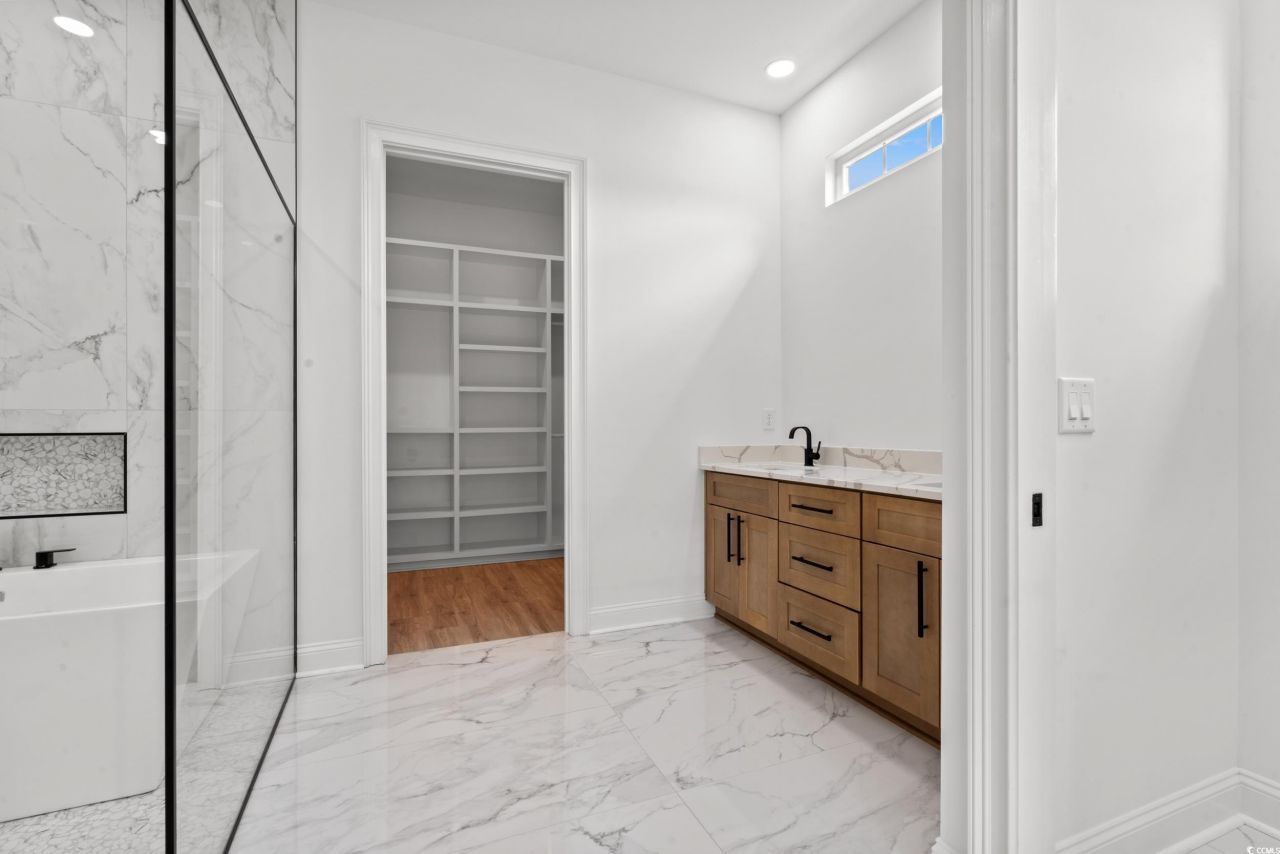 1009 Englemann Oak Dr. Photo 19