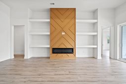 1009 Englemann Oak Dr. photo 4