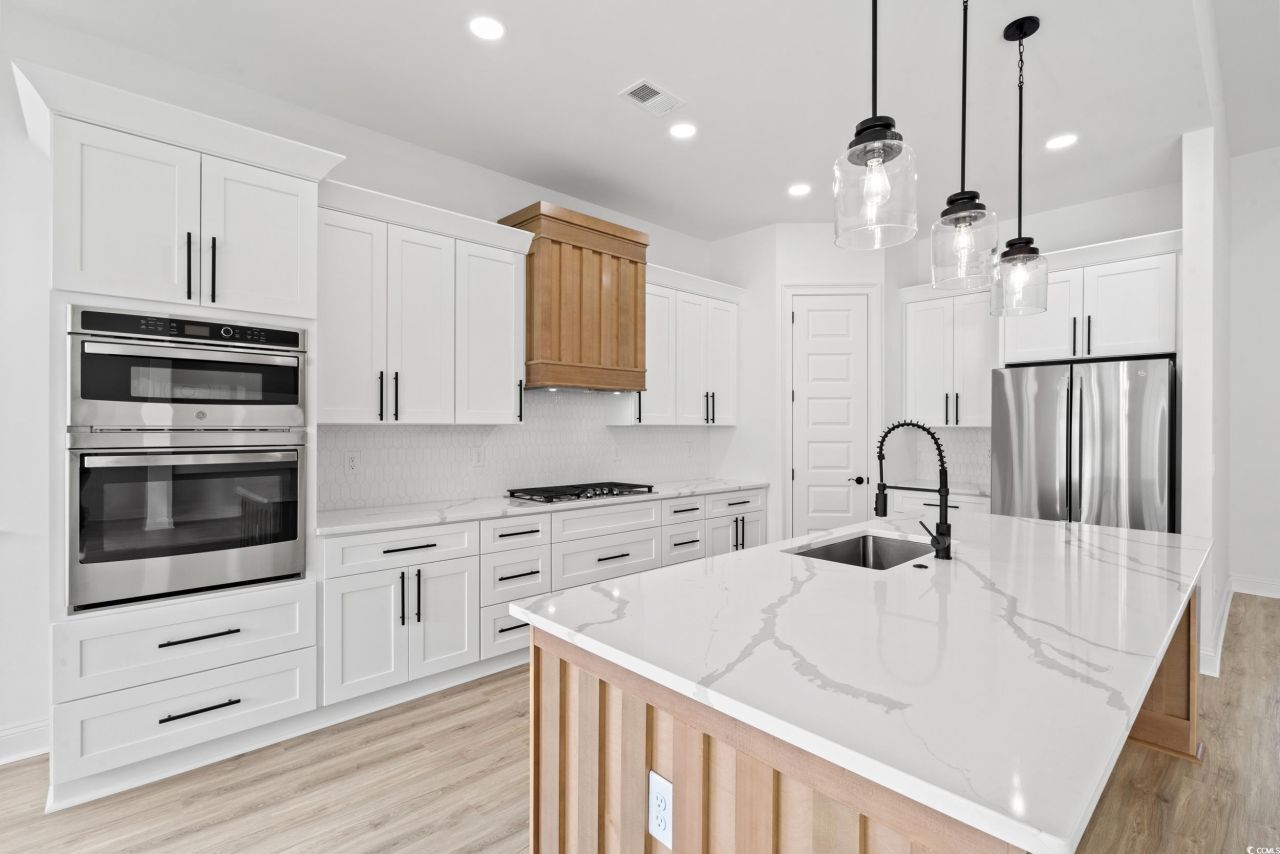 1009 Englemann Oak Dr. Photo 7