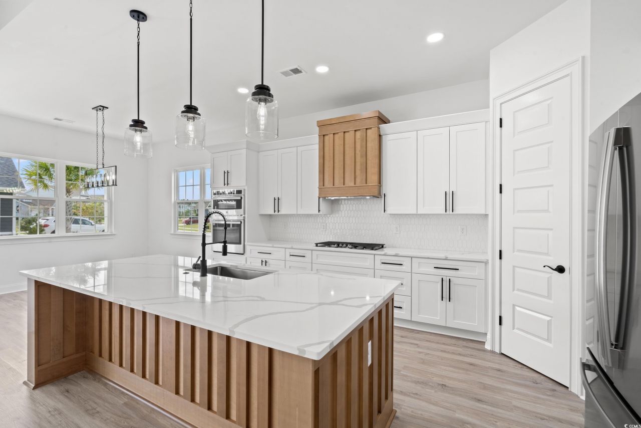 1009 Englemann Oak Dr. Photo 9