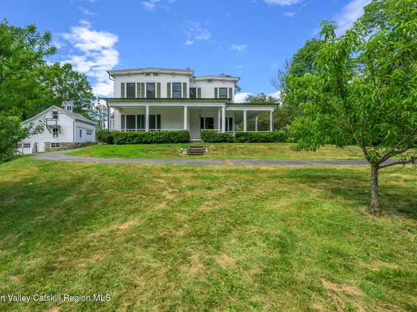 19 Lovers Lane, New Lebanon, NY 12125