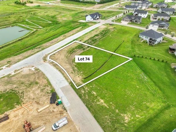 Lot 74 Waterbridge Lane, Dubuque, IA 52003