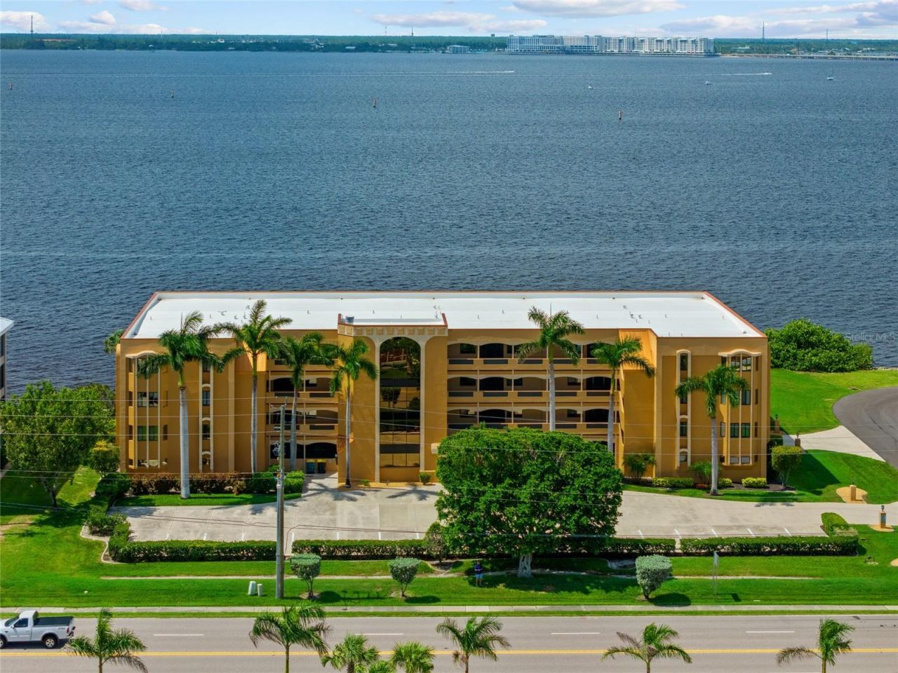 1601 Park Beach Circle, Unit 114, Punta Gorda, FL 33950 Photo