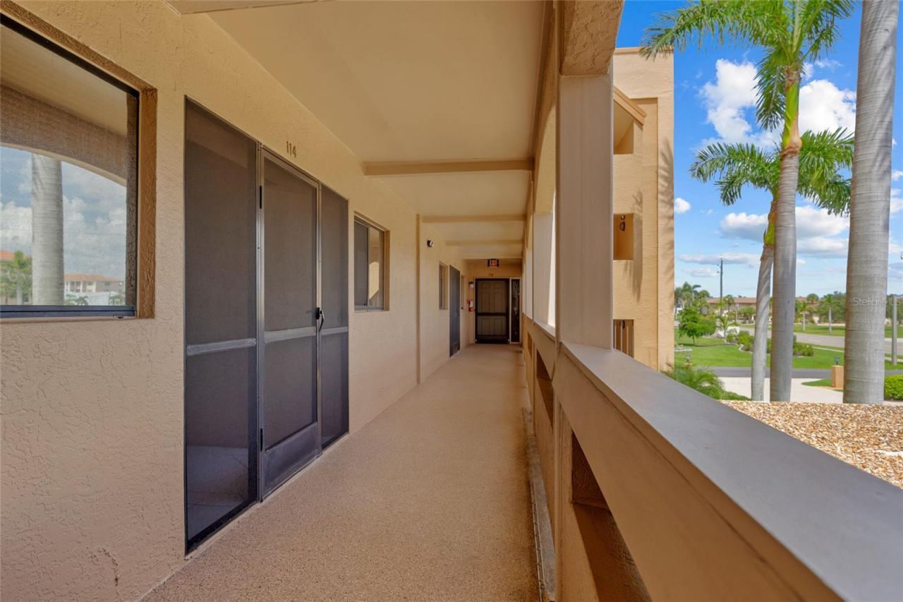 1601 Park Beach Circle, Unit 114, Punta Gorda, FL 33950 Photo