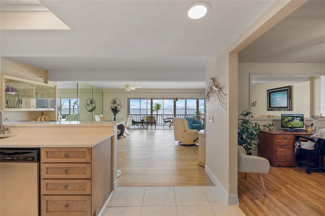 1601 Park Beach Circle, Unit 114, Punta Gorda, FL 33950 Photo