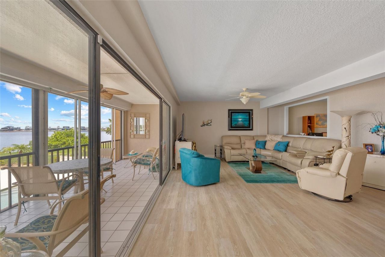 1601 Park Beach Circle, Unit 114, Punta Gorda, FL 33950 Photo