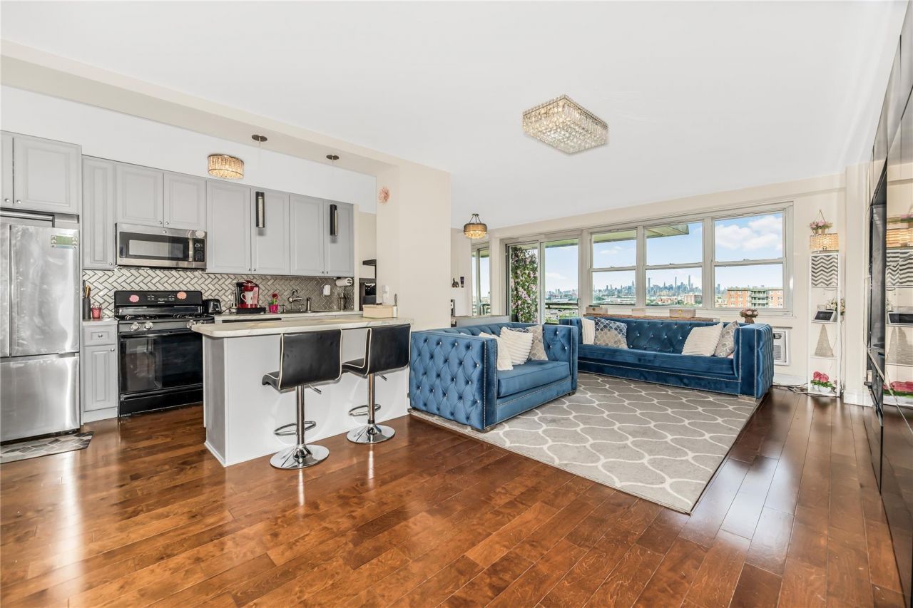 825 Morrison Avenue, Unit 19C, Bronx, NY 10473 Main Photo