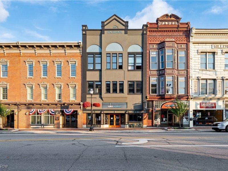 144 W Liberty Street, Wooster, OH 44691 Photo 1