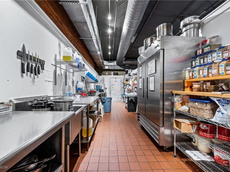 144 W Liberty Street, Wooster, OH 44691 Photo 18