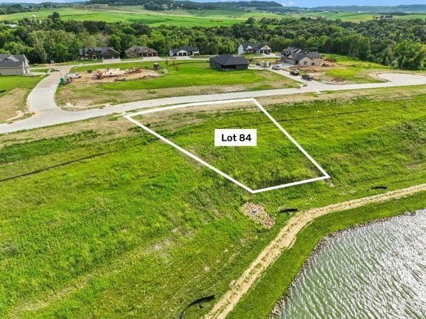 Lot 84 Waterbridge Lane, Dubuque, IA 52003