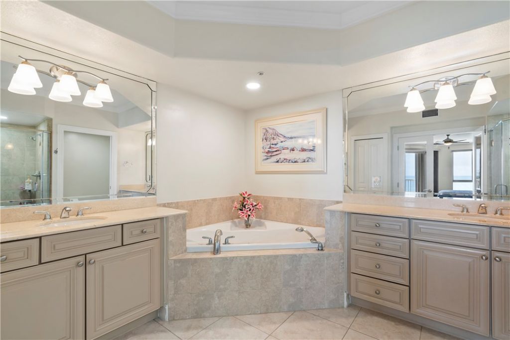 4180 N A1a Highway, Unit 305B, Hutchinson Island, FL 34949 Photo