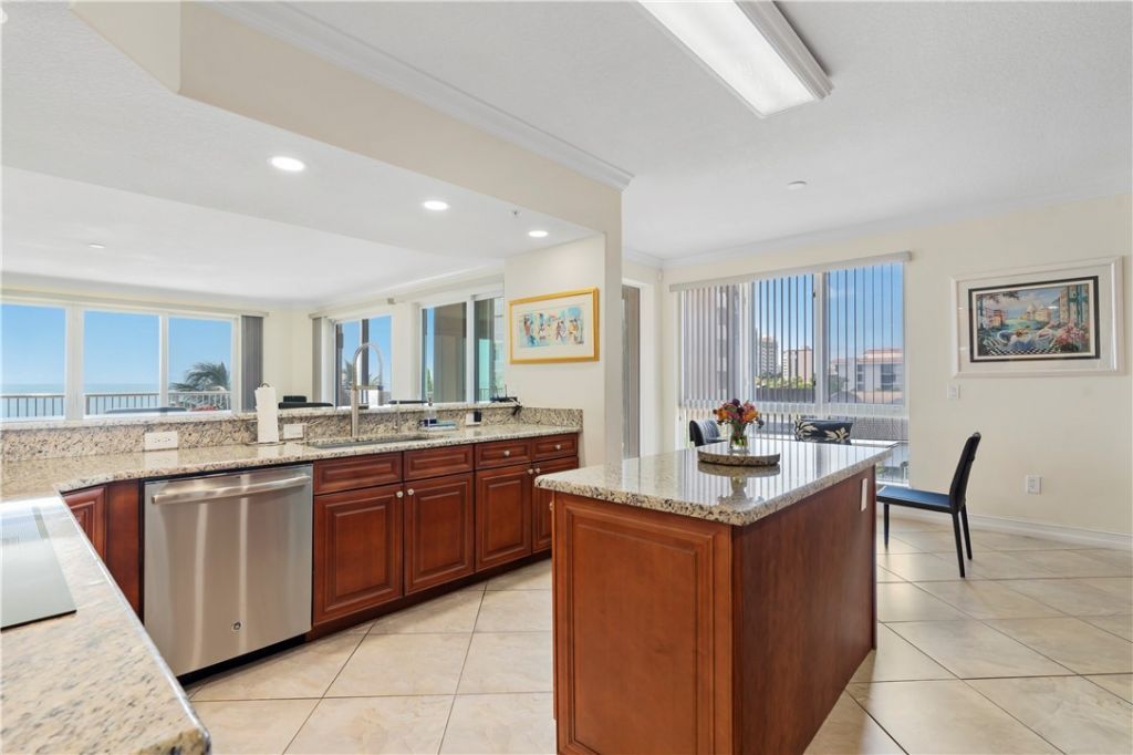 4180 N A1a Highway, Unit 305B, Hutchinson Island, FL 34949 Photo