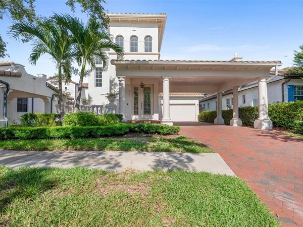 6123 YEATS MANOR DRIVE, TAMPA, FL 33616
