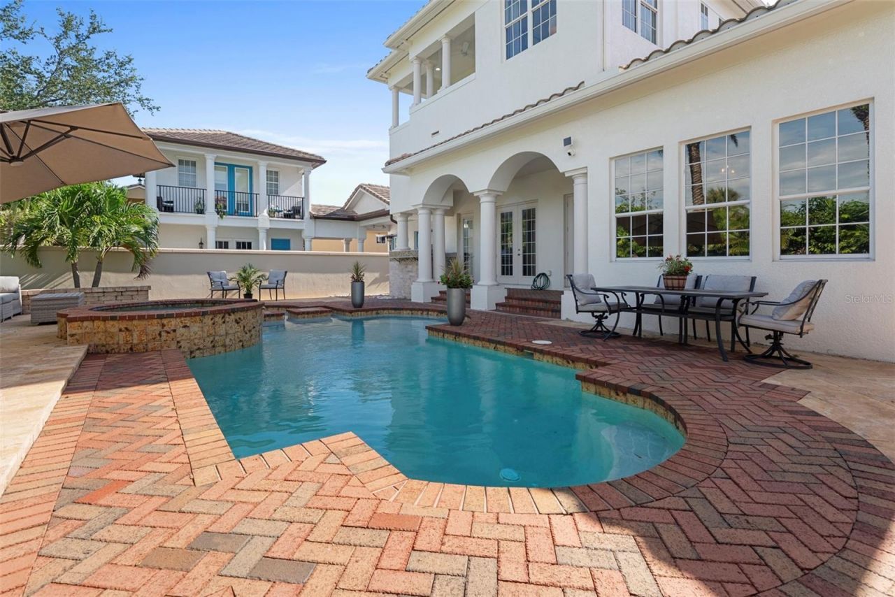 6123 Yeats Manor Drive, Tampa, FL 33616 Photo