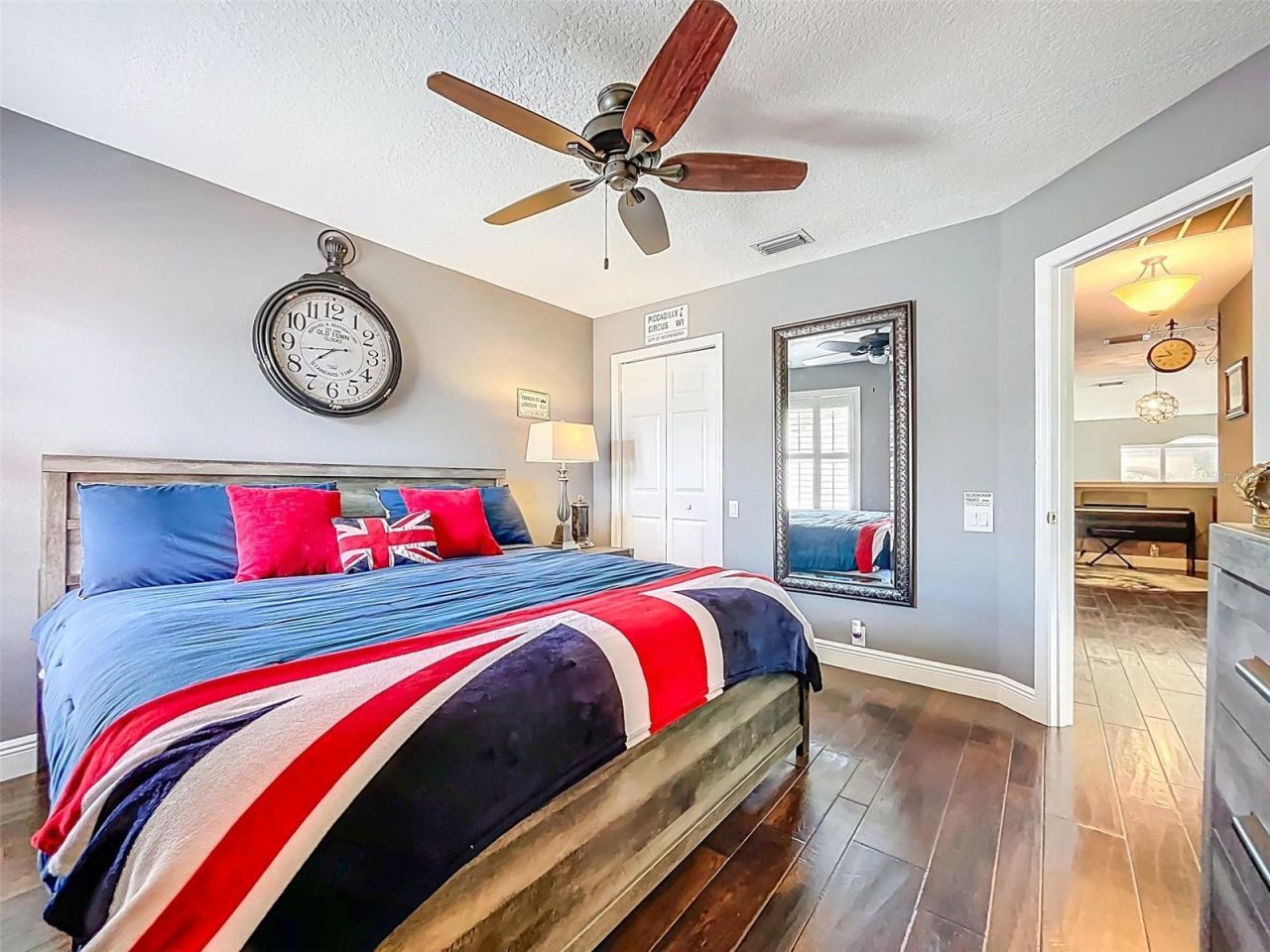 18142 Regents Square Drive, Tampa, FL 33647 Photo