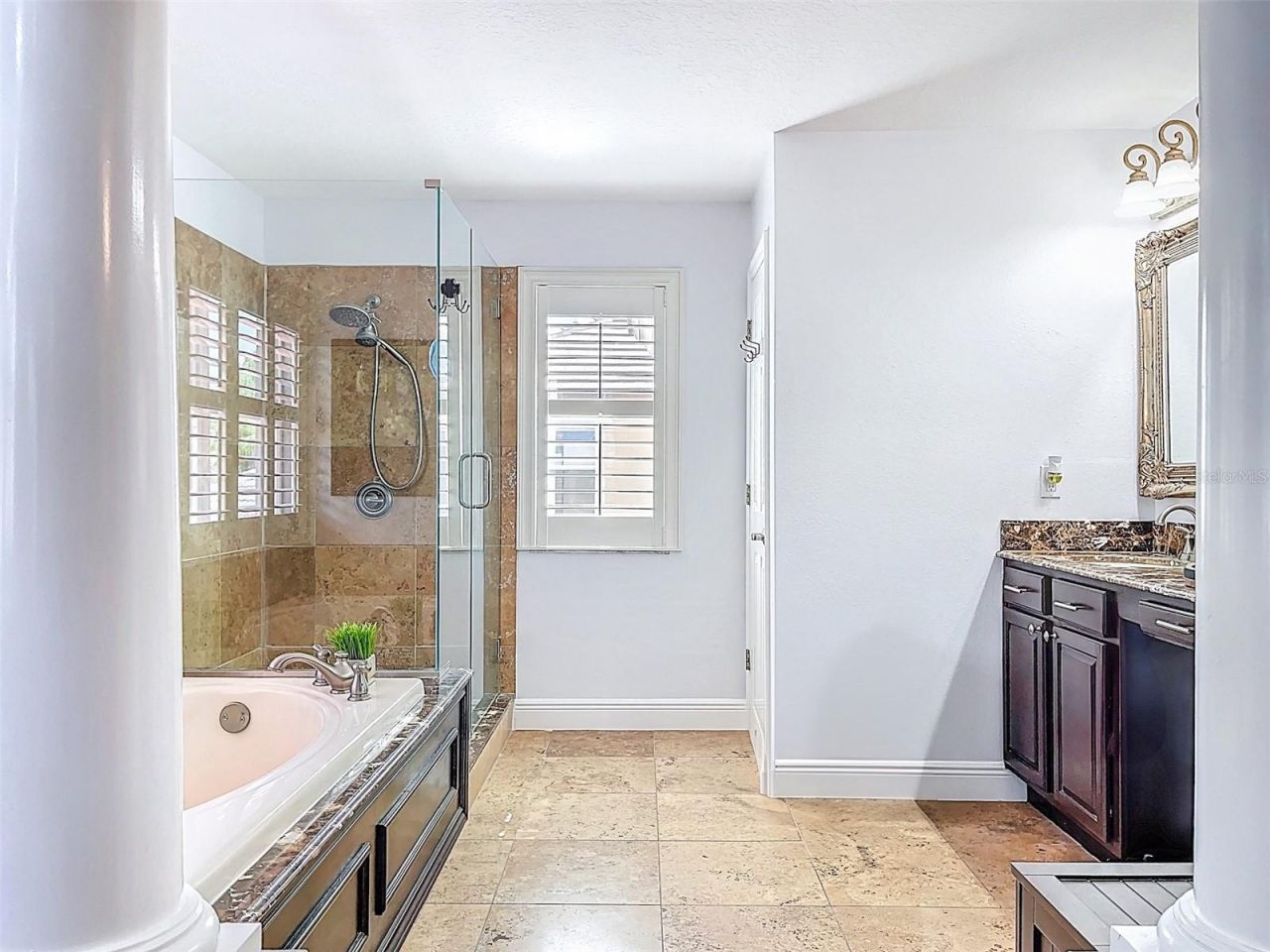 18142 Regents Square Drive, Tampa, FL 33647 Photo