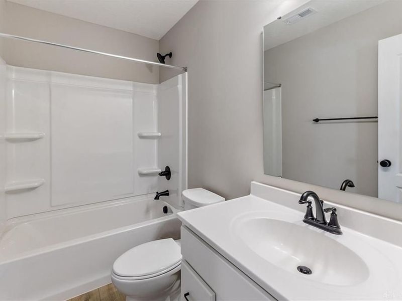 2727 Golden Leaf Drive, Unit 18-300, Beavercreek, OH 45431 Photo 14