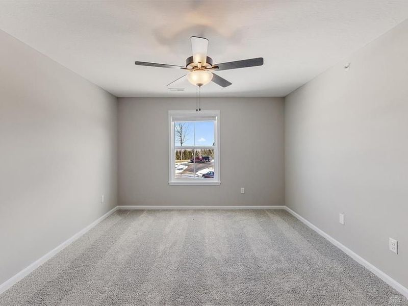 2727 Golden Leaf Drive, Unit 18-300, Beavercreek, OH 45431 Photo 8