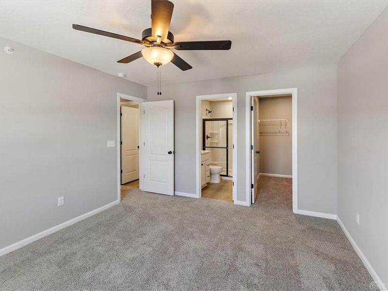 2727 Golden Leaf Drive, Unit 18-300, Beavercreek, OH 45431 Photo 9