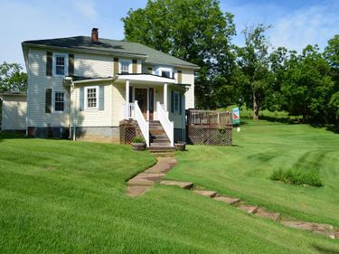 10778 Rockfish River Road, Shipman, VA 22971