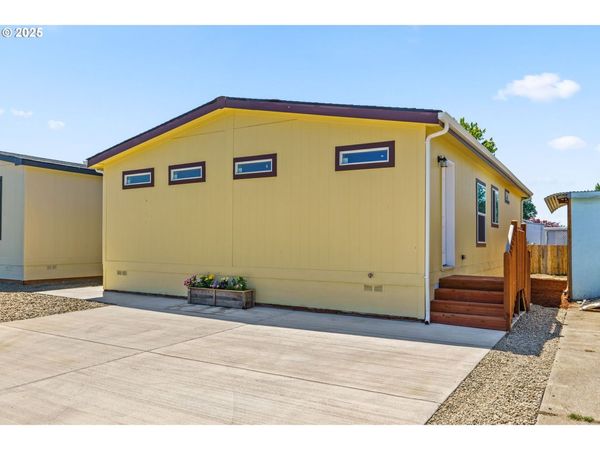 1025 S 6TH ST, Unit 83, Harrisburg, OR 97446