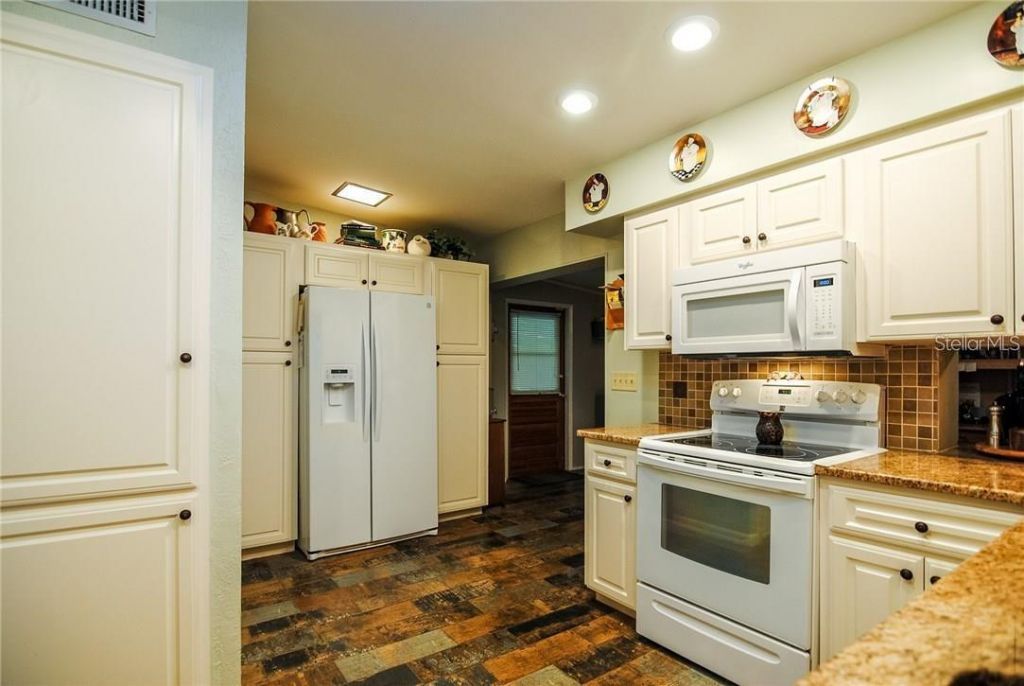 2110 Fairway Avenue S, Saint Petersburg, FL 33712 Photo