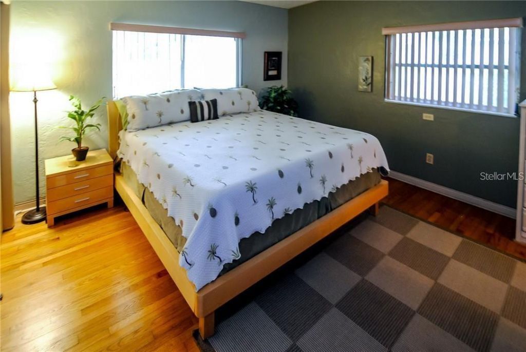 2110 Fairway Avenue S, Saint Petersburg, FL 33712 Photo