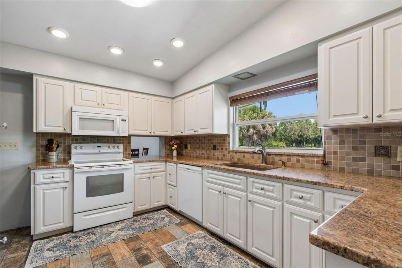2110 Fairway Avenue S, Saint Petersburg, FL 33712 Photo