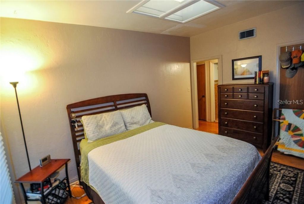 2110 Fairway Avenue S, Saint Petersburg, FL 33712 Photo