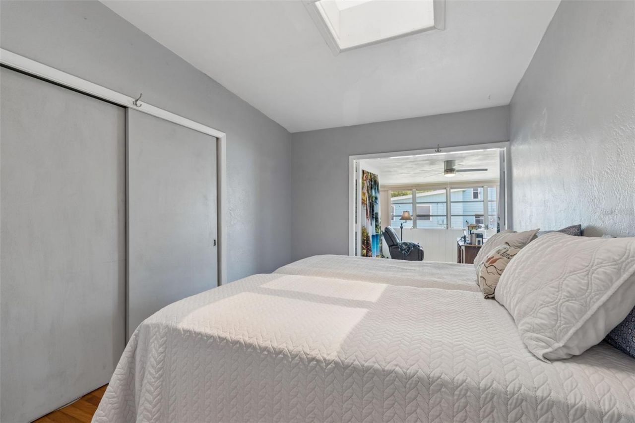 2110 Fairway Avenue S, Saint Petersburg, FL 33712 Photo