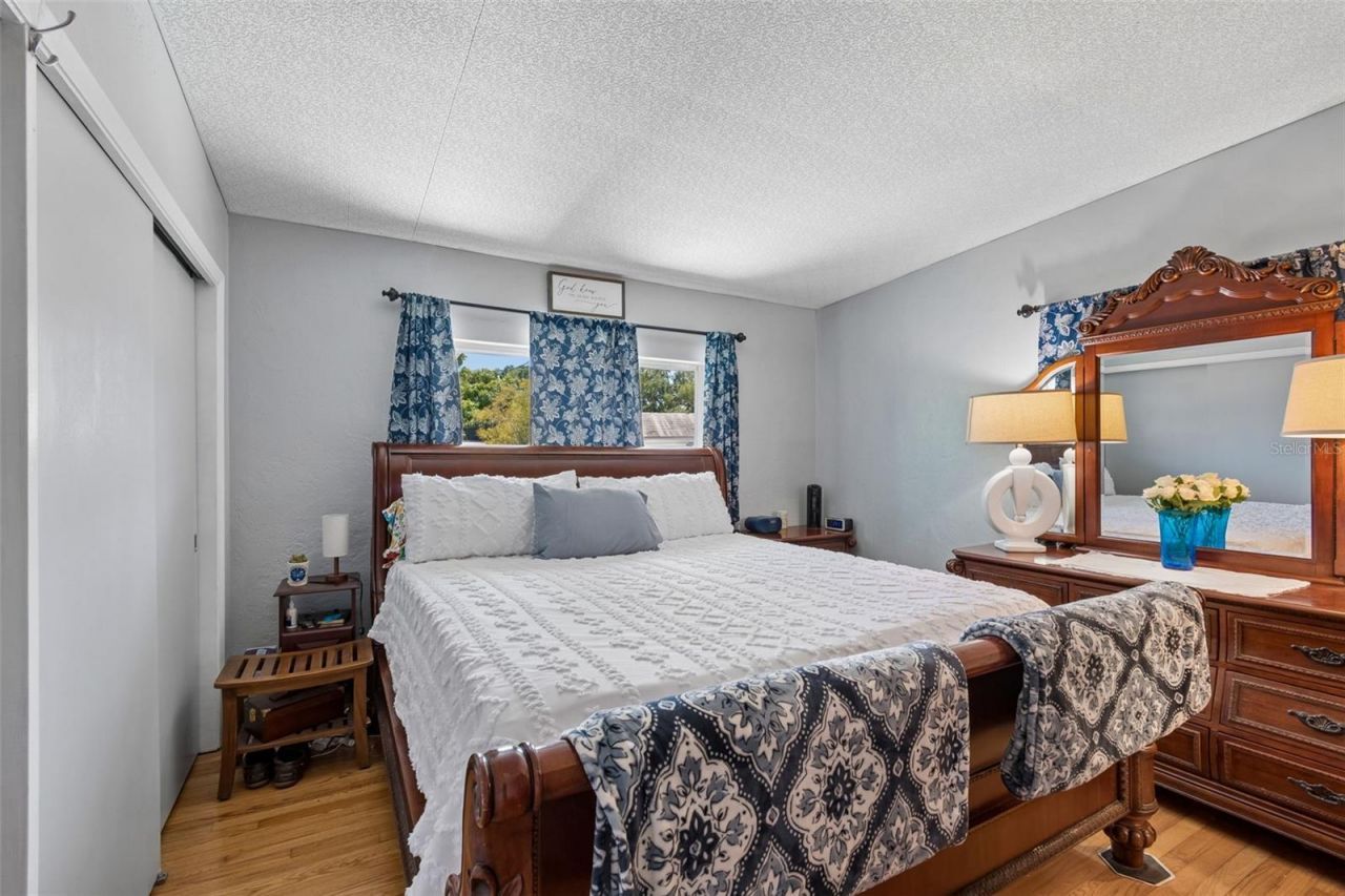 2110 Fairway Avenue S, Saint Petersburg, FL 33712 Photo