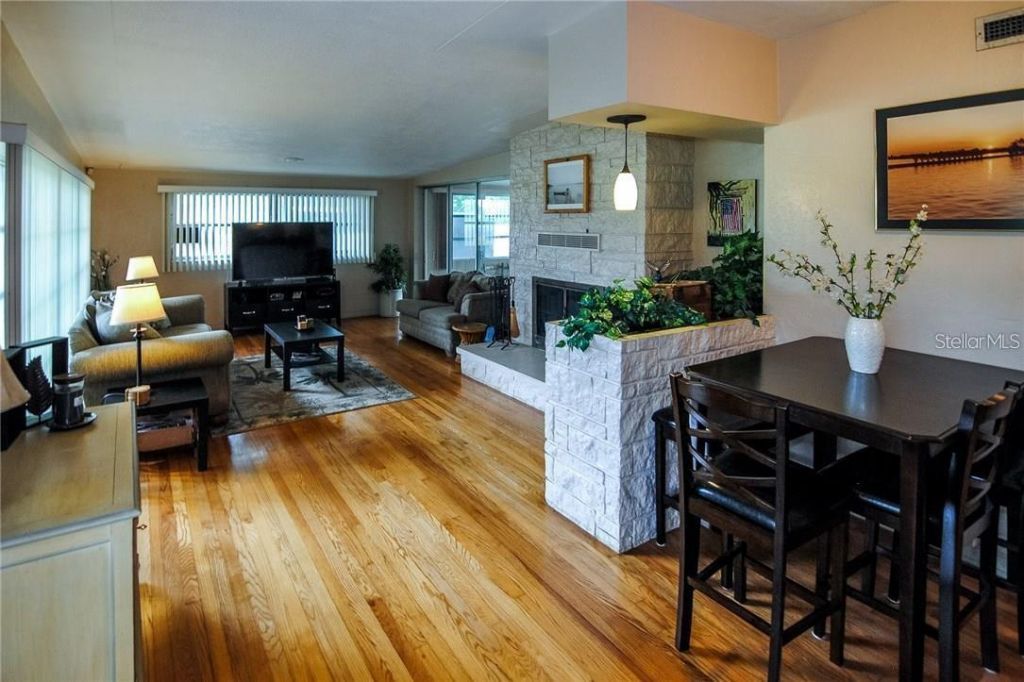 2110 Fairway Avenue S, Saint Petersburg, FL 33712 Photo