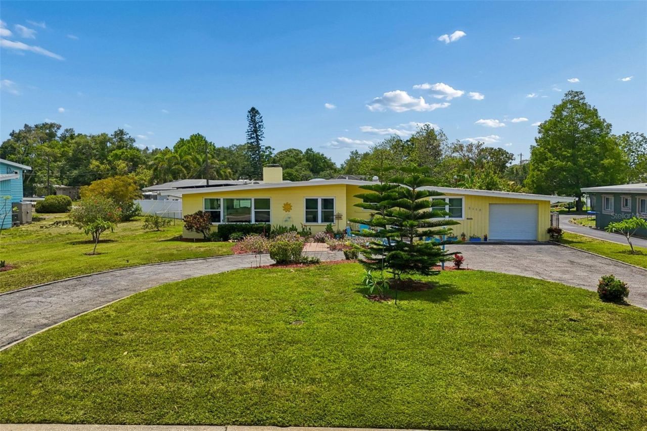 2110 Fairway Avenue S, Saint Petersburg, FL 33712 Photo