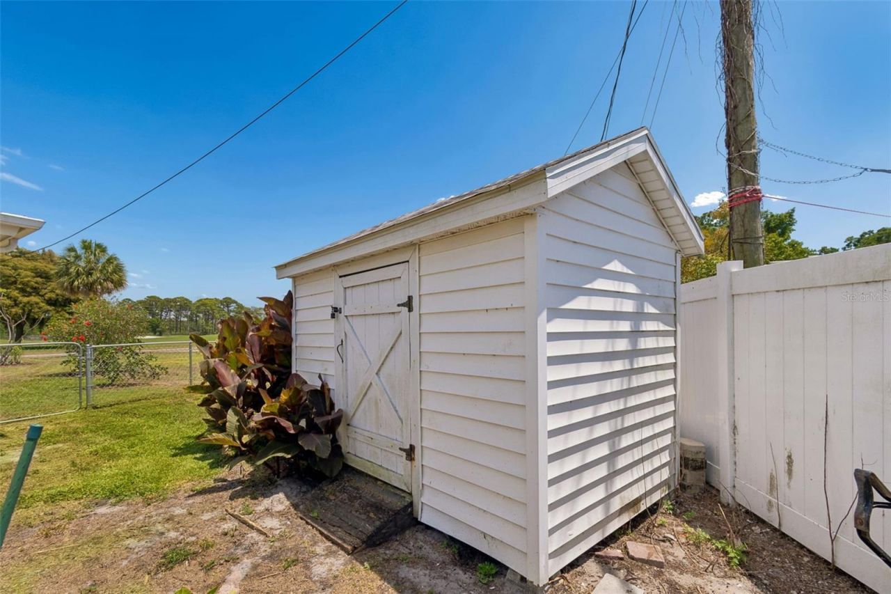 2110 Fairway Avenue S, Saint Petersburg, FL 33712 Photo