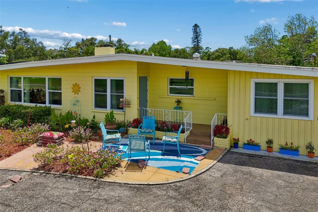 2110 Fairway Avenue S, Saint Petersburg, FL 33712 Photo