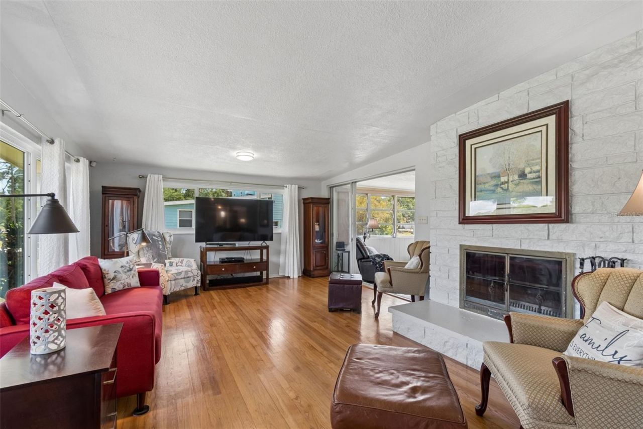 2110 Fairway Avenue S, Saint Petersburg, FL 33712 Photo