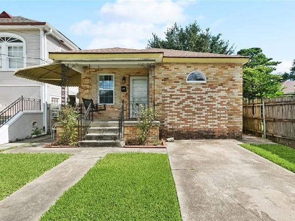 2567 LAVENDER Street, New Orleans, LA 70122