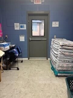 1151 Henley Street Photo 11