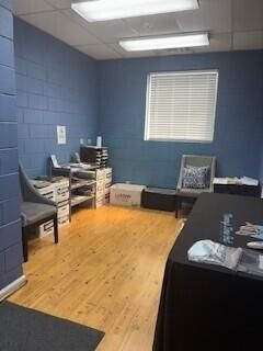 1151 Henley Street Photo 5