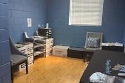 1151 Henley Street photo 4