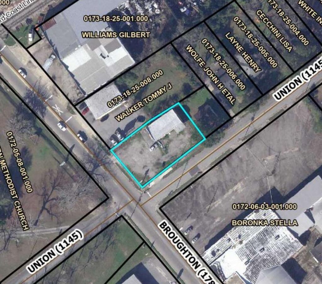 536 Broughton Street Photo 11