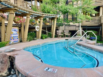 1750 Village East Road, Olympic Valley, CA 96146 Photo