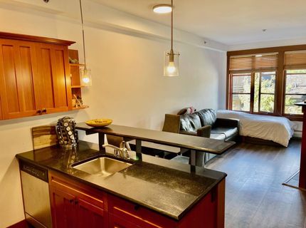 1750 Village East Road, Olympic Valley, CA 96146 Photo