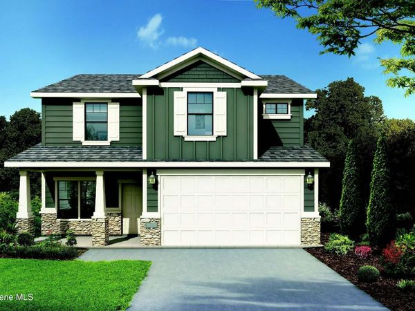 106 Blazing Saddle Ct, Pinehurst, ID 83850